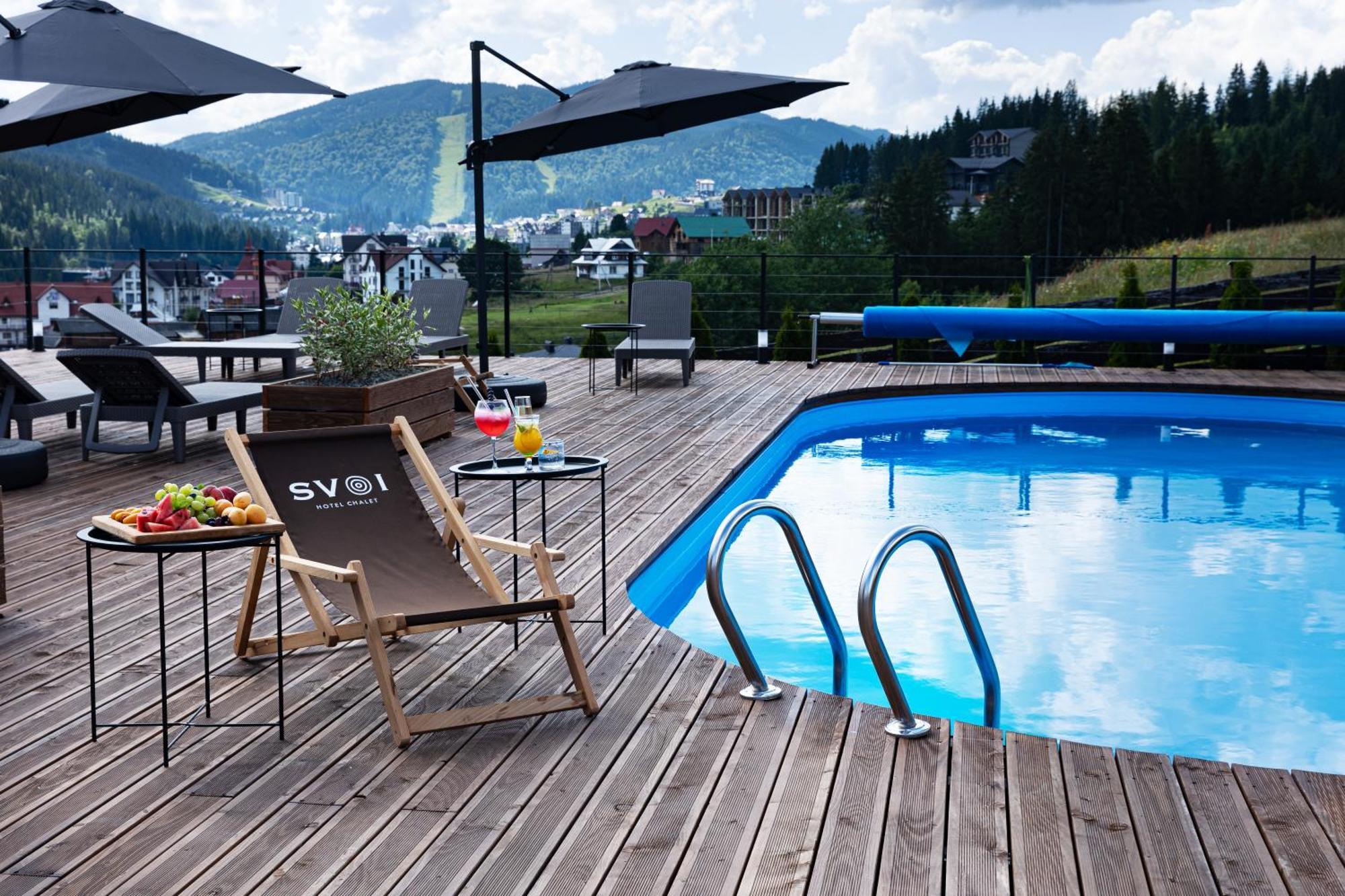 SVOI Hotel Palyanytsya Buitenkant foto